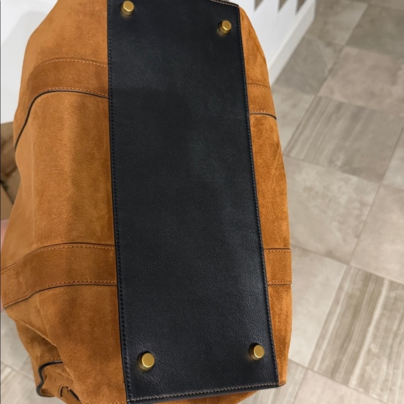 Marc Jacobs Tan Shoulder Bag - Picture 9 of 11